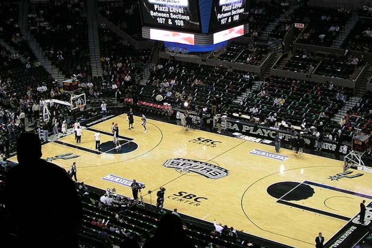 Spurs Stream Move Sparks Freebie Giveaways in San Antonio