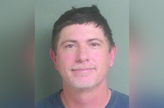 St. Johns Cabinet Maker Probed in Alleged Pay-Without-Work Scam