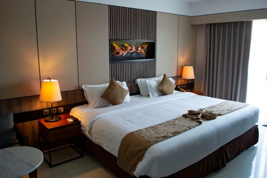 St. Louis Travel App Turns Hotel Snapshots Into Predator-Hunting Ammo