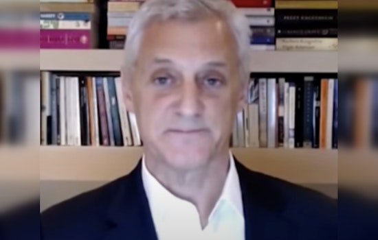 Standard Chartered CEO in Hot Water Over 'Lower-Value Human' Gaffe as Unions Rage