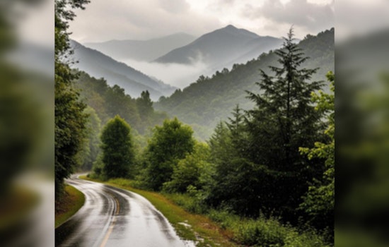 Steamy Knoxville Braces As Lunchtime Storms Crash The Commute