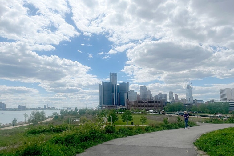Sun-Soaked Detroit Braces for a Wet, Windy Weekend