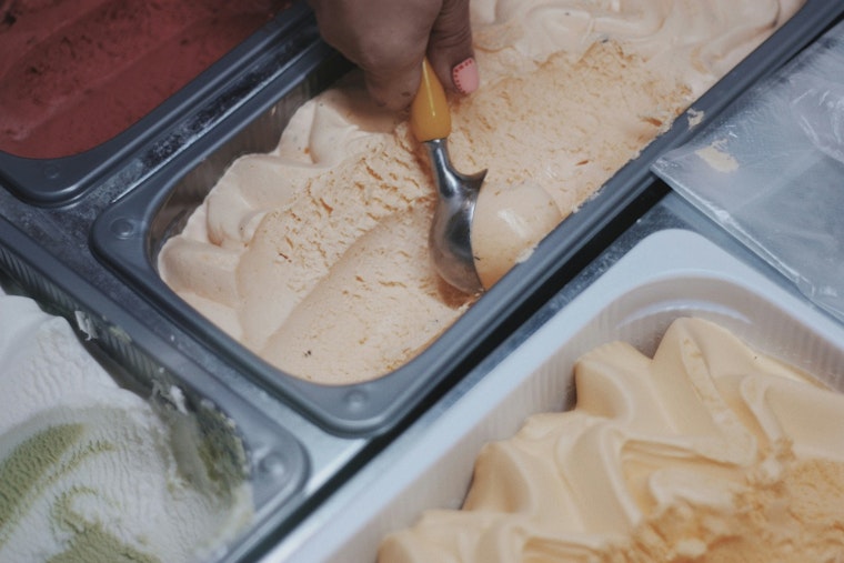 Sweet Shake-Up: Al’s Yum Yum Scoops Into Fruit Cove