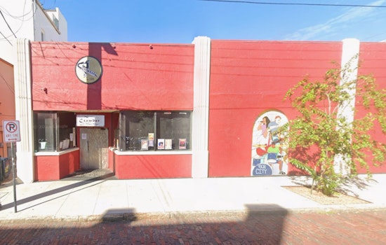 Ybor Crowd Packs Crowbar as Indie Night Throws One Last Hometown Party