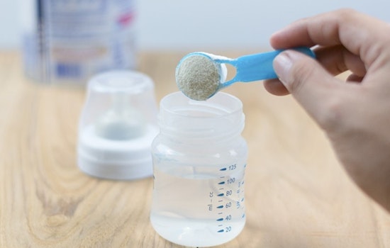Tampa Tots Rushed To ER After Parents ‘Stretch’ Baby Formula