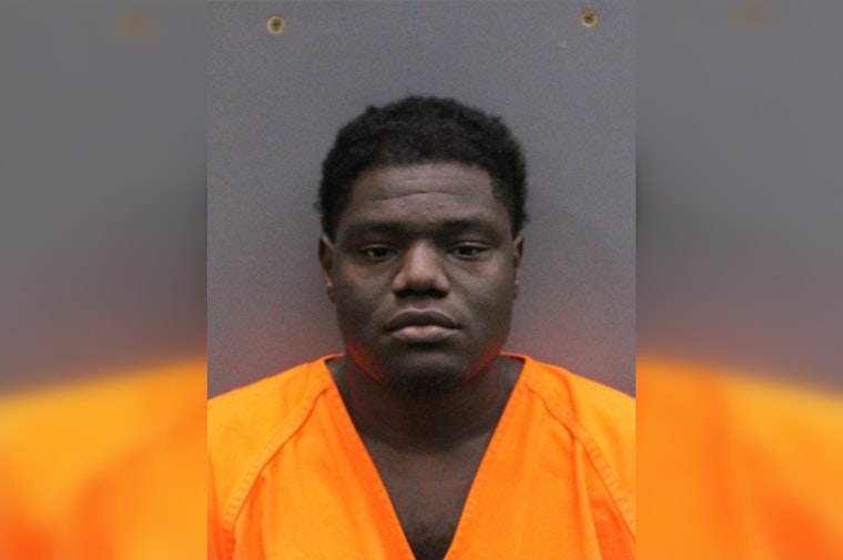 Tampa Traffic Stop Busts Felon With Gun Stash And Body Armor, Deputies Say