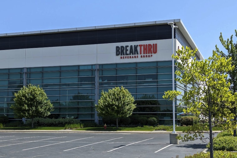 Teamsters Walkout Rocks Breakthru Beverage’s St. Louis Hub