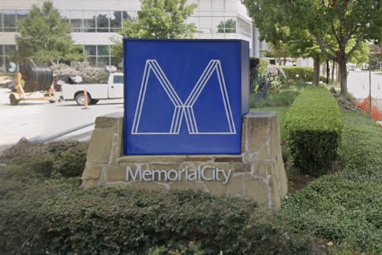 Teen Crackdown Memorial City Mall Slaps Weekend Curfew on Unaccompanied Kids