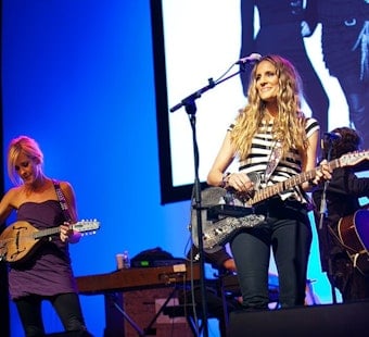 The Chicks Take the Long Way to Rock Detroit's Fox Theatre