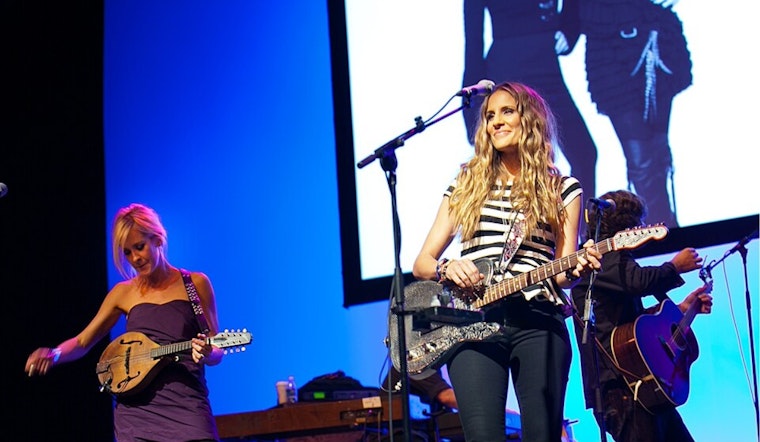 The Chicks Take the Long Way to Rock Detroit's Fox Theatre