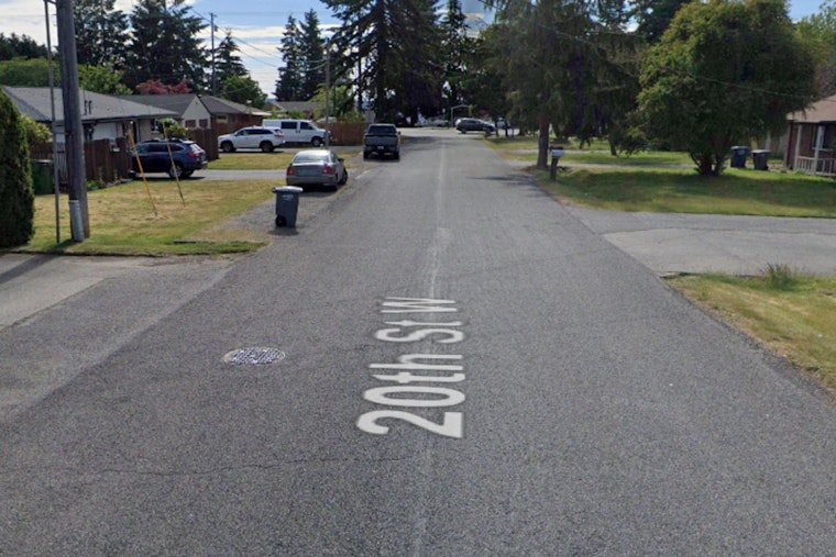 Thick Smoke And Sirens As Duplex Fire Roils University Place