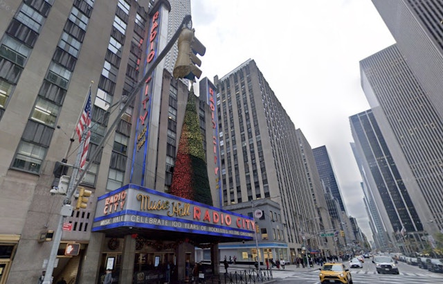 Tiny Spring Green Stage Snags Broadway's Big Regional Tony