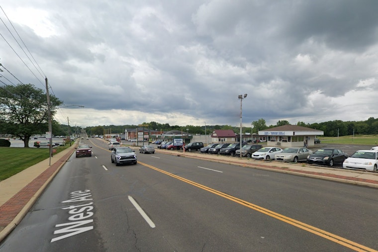 Tiny Tallmadge Drive-Thru Serves up Big Island Comfort in Akron