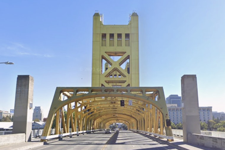 Tower Bridge Streetcar Comeback Puts Sacramento On The Spot