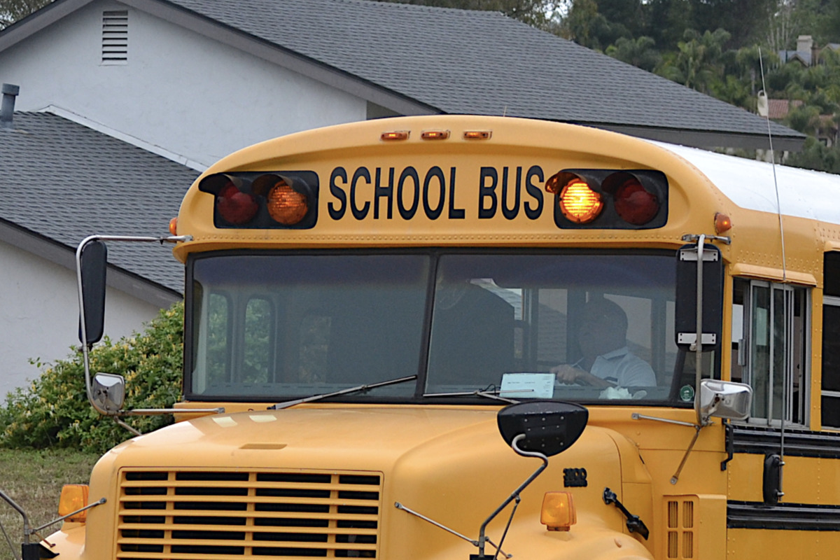25 Students Aboard In New Orleans School Bus Crash