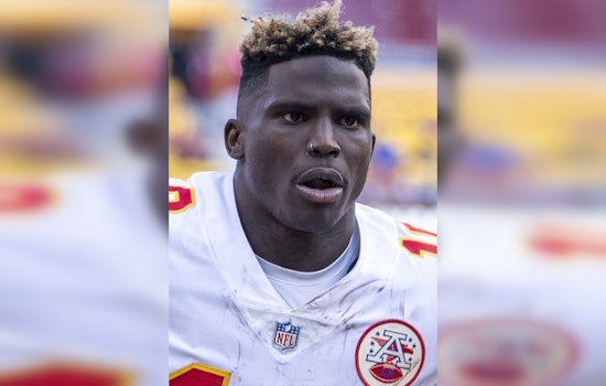 Tyreek Hill Backyard Drills Injury Suit Kicks Off Jury Hunt In Fort Lauderdale