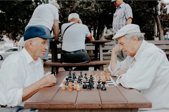UC Irvine Sounds Alarm On Early Retirement And Faster Brain Aging