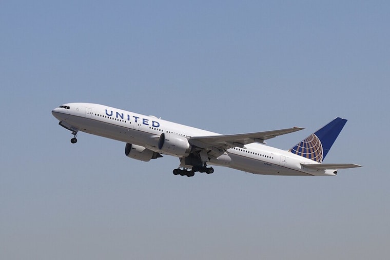 United Flight Diverted to O'Hare After Cabin Odor
