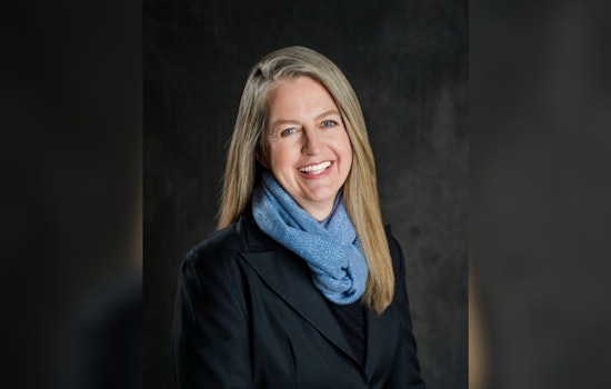 Vance Ally Jay Edwards Squares Off With Kristina Roegner In Ohio Treasury Brawl