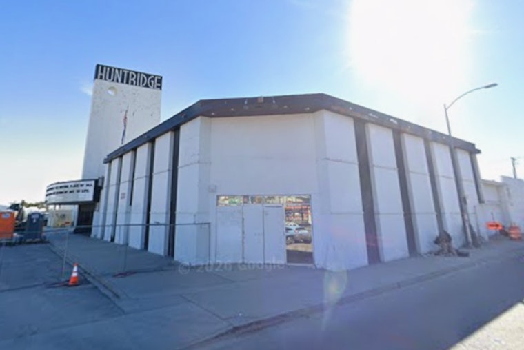 Vegas Developer Moves to Hand Off Huntridge Theater to Nonprofit Saviors
