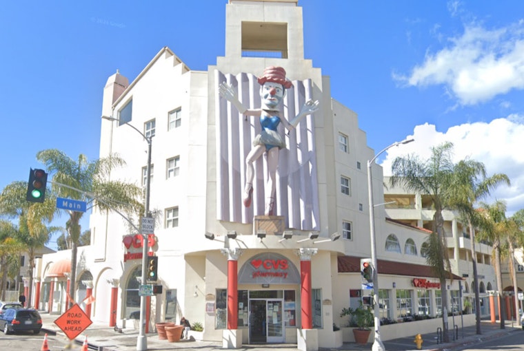 Venice CVS Under Ballerina Clown To Close July 1