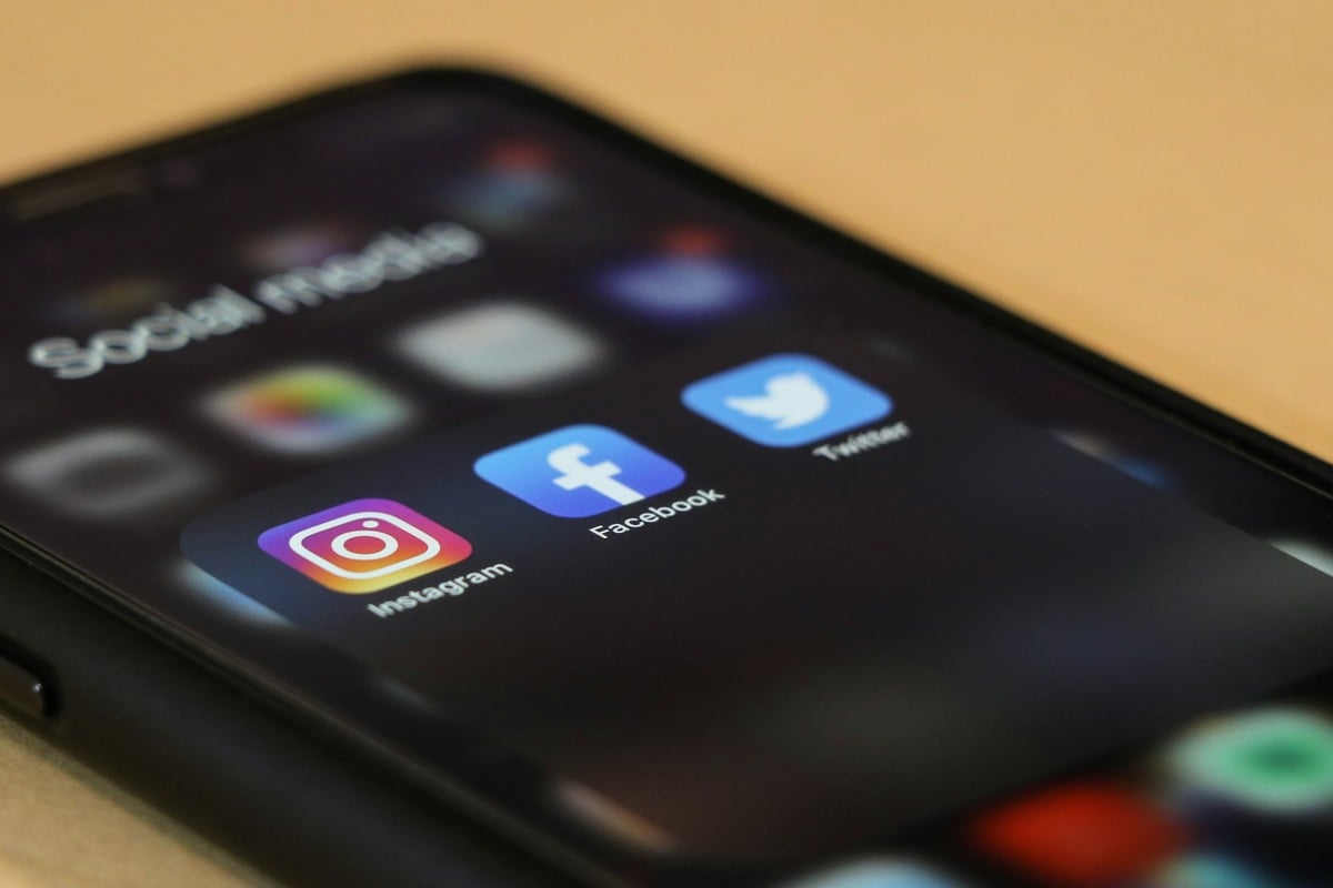 Walz Signs Social Media Protections For Minnesota Kids