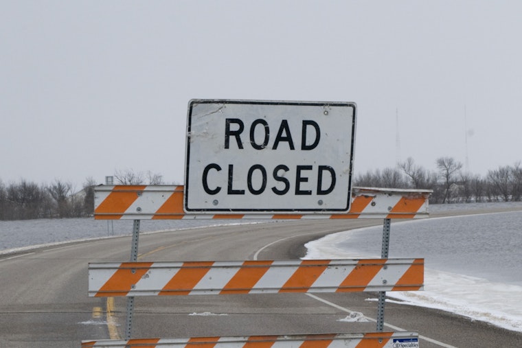 Weekend Shutdown At Mitchell Interchange Snarls Airport Run For Milwaukee Flyers