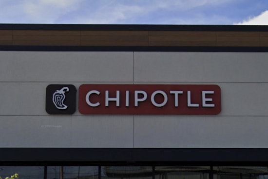 Westside Burrito Blitz: Chipotle Rolls Onto Normandy Boulevard June 2