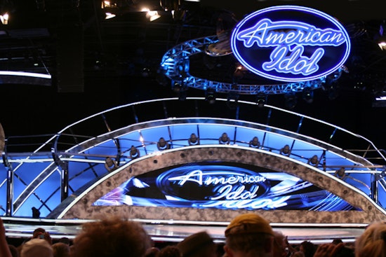 Willow Springs Mom Rockets From Church Stage to ‘American Idol’ Crown