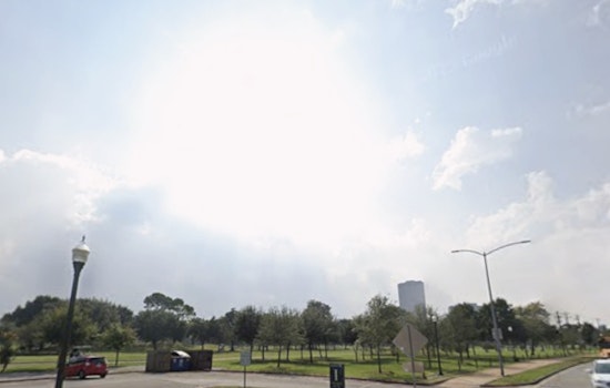 Winds Whip Houston As Midweek Storm Threat Builds