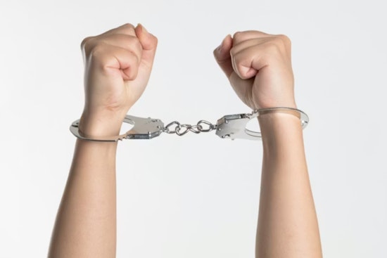 Woman Arrested After Stabbing Near Rose Park Long Beach