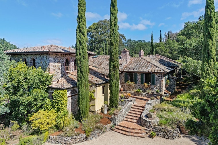 Woodside Tech Investor Lists $14.9 Million French Fantasy Estate