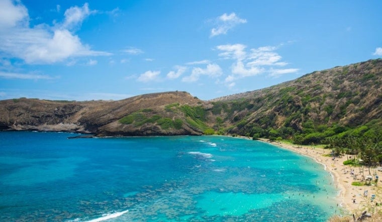20 Pulled From Churning Seas After Triple Canoe Flip Off East Oahu