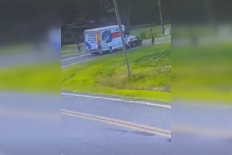 3 Arrested After Staged U‑Haul Crash Near Horseshoe Lake