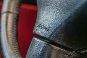 Airbag Bandits Blitz Kenwood Blocks Near U. Of Chicago