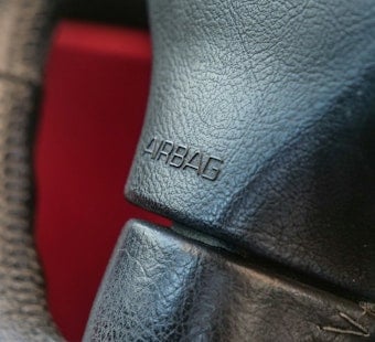 Airbag Bandits Blitz Kenwood Blocks Near U. Of Chicago