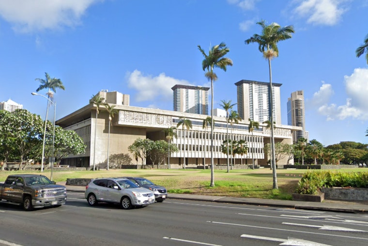 Ala Wai Tow Wars, Land Board Shuts Down Residents’ Challenge