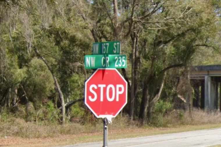 Alachua Driver Killed After Dawn Crash Slams Into Tree on CR 235