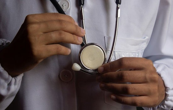 Albany Backs Off Medicaid Shakeup, Gives School Clinics A Lifeline