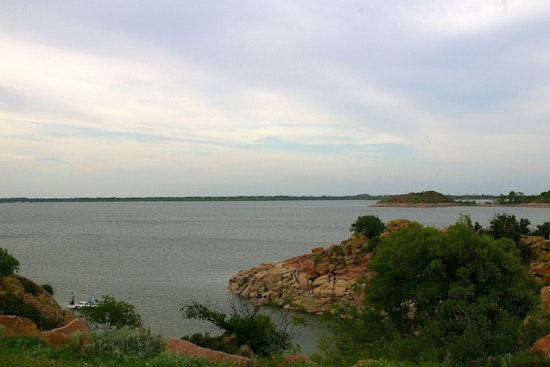 Altus Angler, 73, Dies After Lugert Lake Boat Capsizes