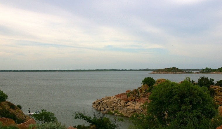 Altus Angler, 73, Dies After Lugert Lake Boat Capsizes