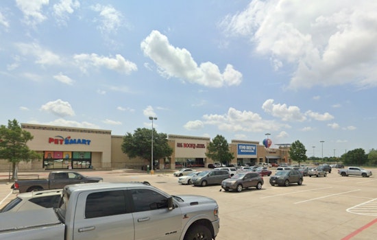 Amped Fitness Muscles Into Former Party City Space At Watauga Pavilion