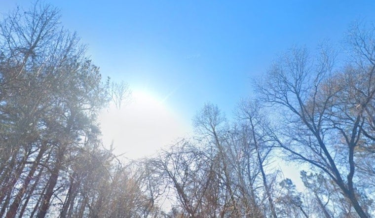 Atlanta Basks In Sun As Code Orange Smog Rolls In Sunday