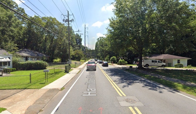 Atlanta Cop Car Wreck Rattles Hamilton E. Holmes Drive, But No Critical Injuries