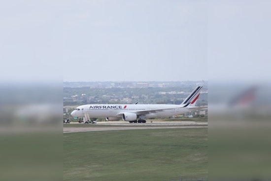 Austin Airport Welcomes DFW Diversions With Bonjour Post