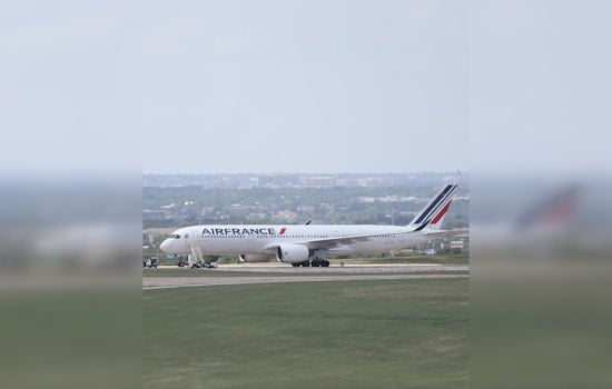 Austin Airport Welcomes DFW Diversions With Bonjour Post