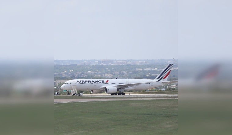Austin Airport Welcomes DFW Diversions With Bonjour Post