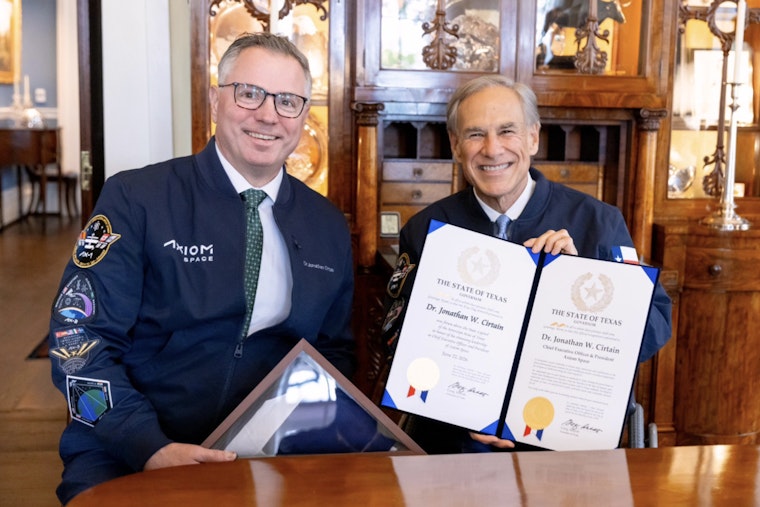 Axiom Space Plants Legal Flag In Texas As Abbott Hails Houston Liftoff