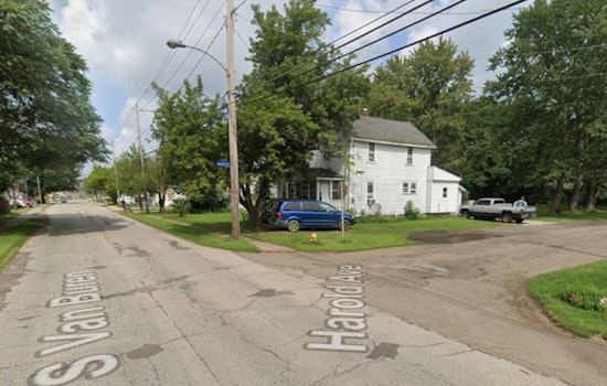Barberton Utility Pole Smash Leaves Driver Dead, Two Others Hurt