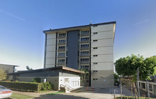Battery Blast Turns Waipahu High-Rise Into Smoke Tower, 3 Displaced